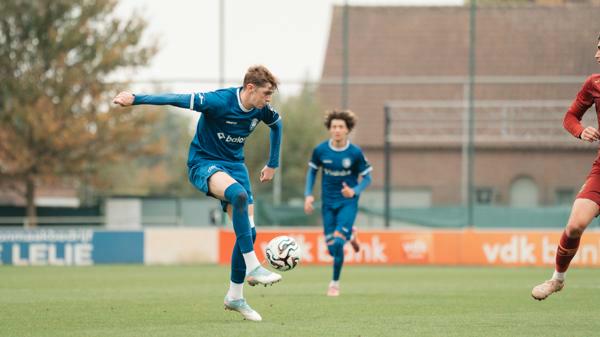 Max Dean viert terugkeer in oefenmatch