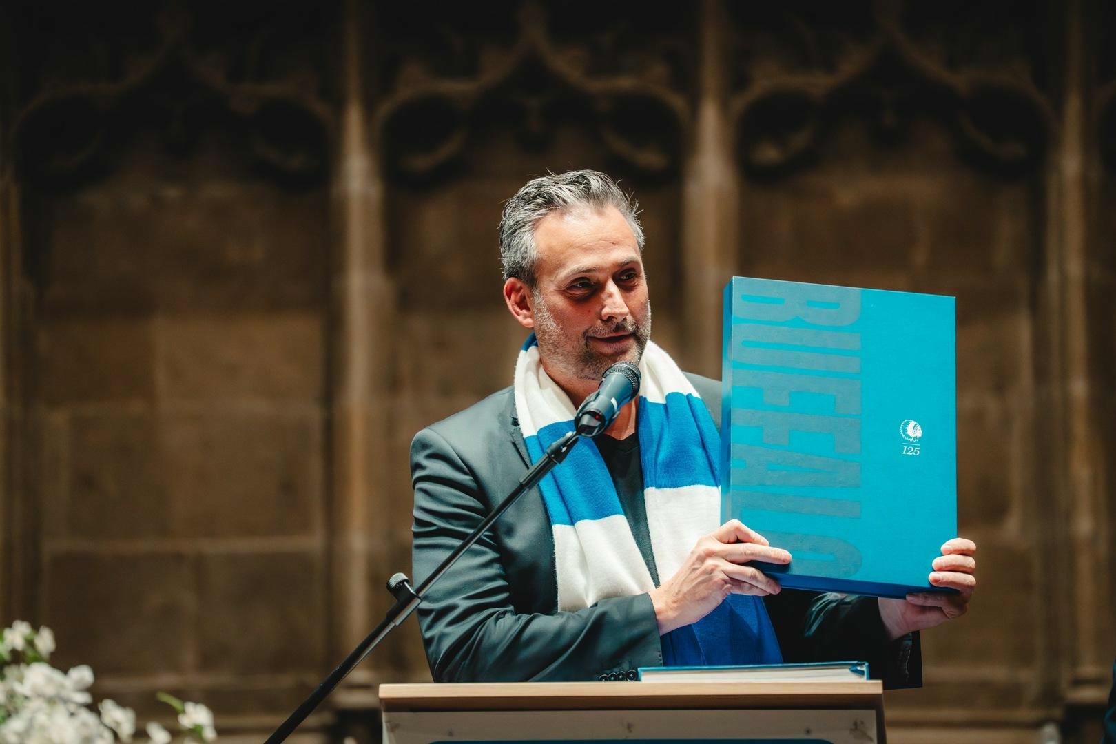 'Buffalo, 125 jaar' plechtig onthuld