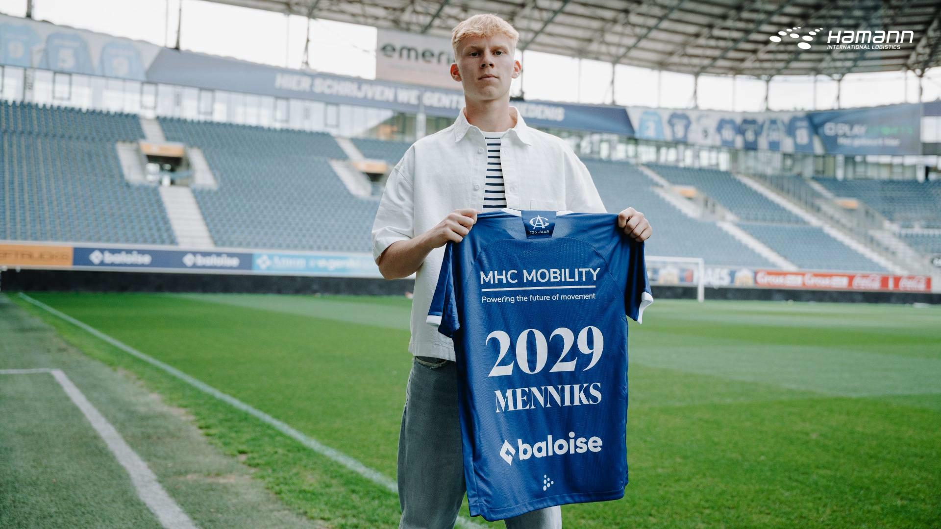 Menniks tekent voor Jong KAA Gent