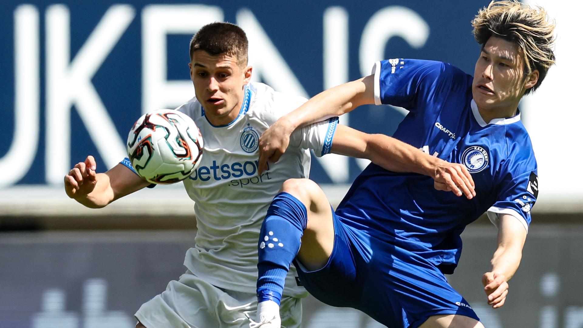 Strijdend onderuit tegen Brugge